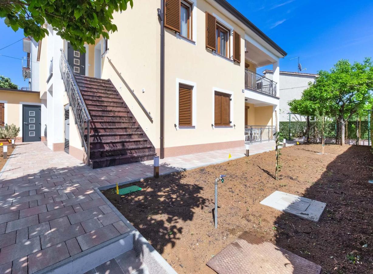 Rino Apartment Porec Exterior photo