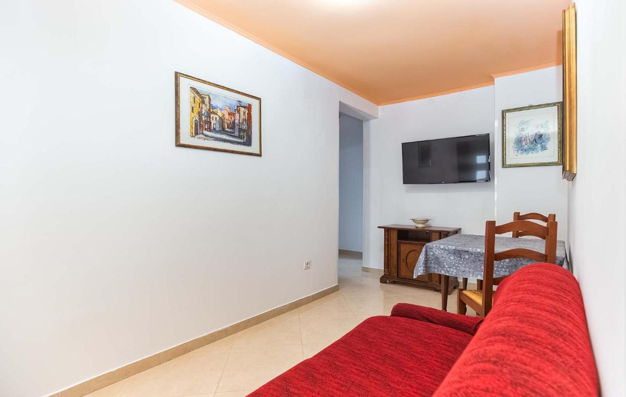 Rino Apartment Porec Exterior photo