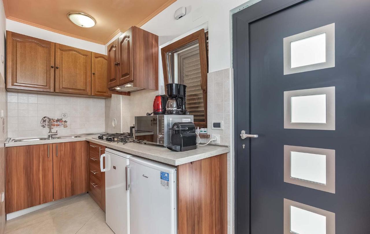 Rino Apartment Porec Exterior photo
